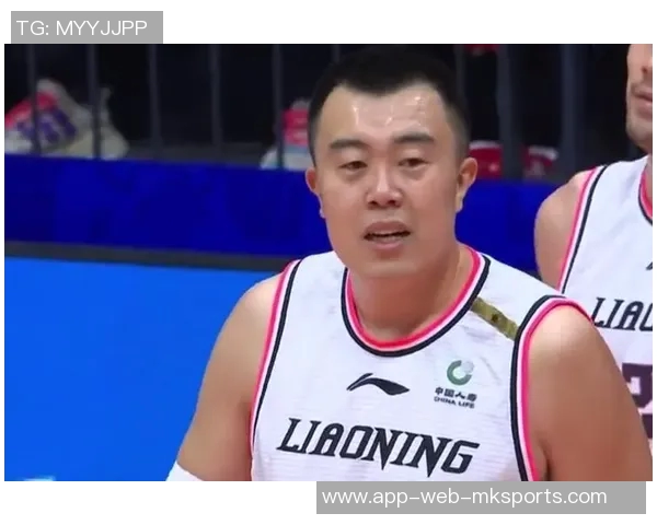 韩德君：从青涩新星到CBA传奇中锋的成长之路与辉煌成就