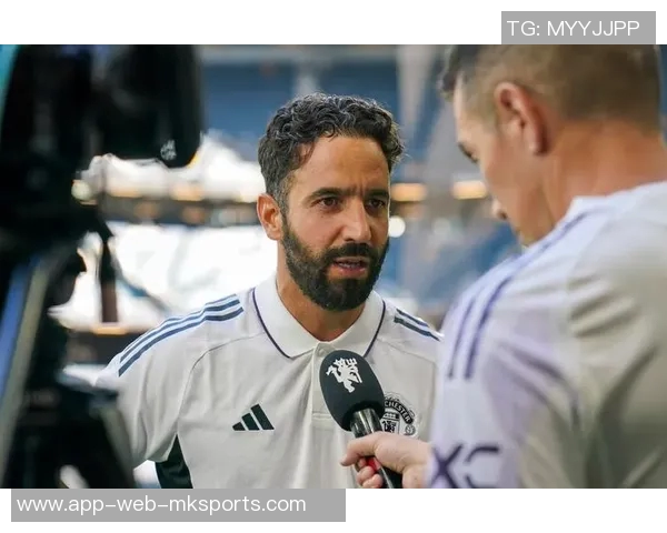 外国足球明星童年故事揭秘他们如何从小梦想成真